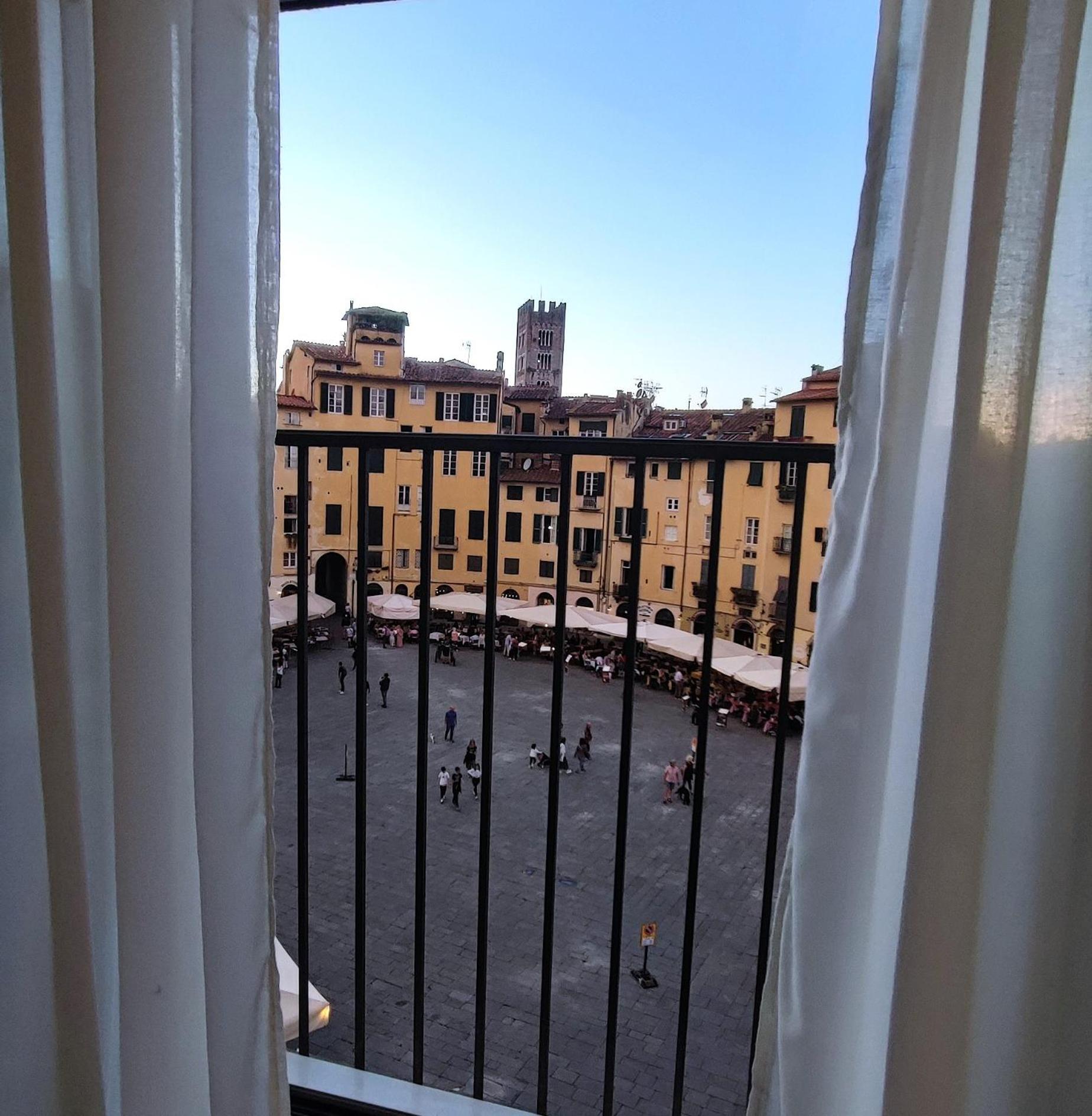 Caesar'S Luxury Apartment In Lucca Center Town Roman Amphitheater Exterior photo